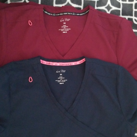 2 koi scrub tops - Picture 1 of 3